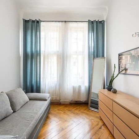 Spacious Apartment With Balcony At Wenceslas Sq Prag Exterior foto