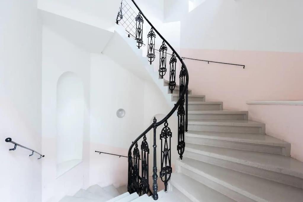 Spacious Apartment With Balcony At Wenceslas Sq Prag Exterior foto