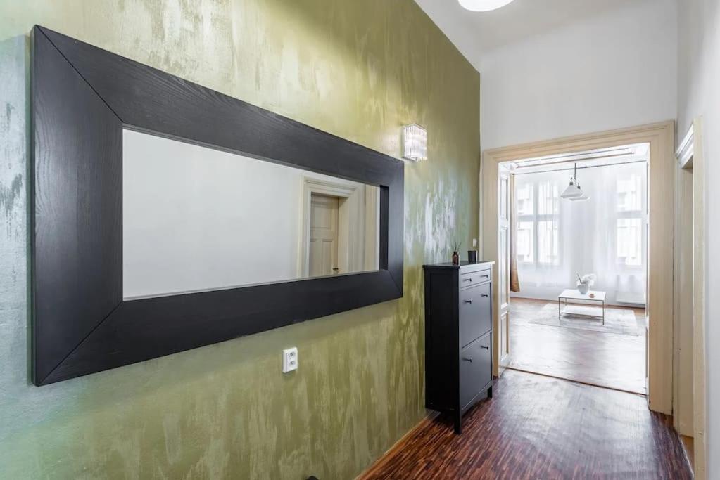 Spacious Apartment With Balcony At Wenceslas Sq Prag Exterior foto