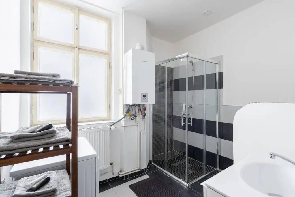 Spacious Apartment With Balcony At Wenceslas Sq Prag Exterior foto